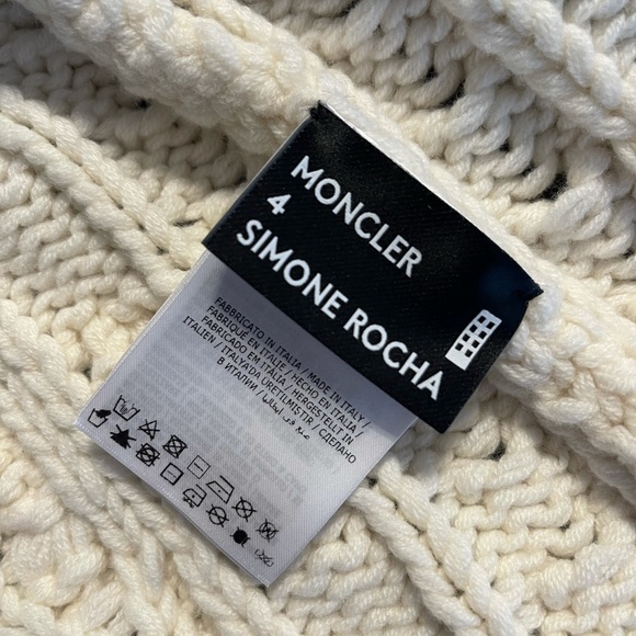 *SOLD* Moncler Maglia Tricot Cardigan size medium - Picture 3 of 10